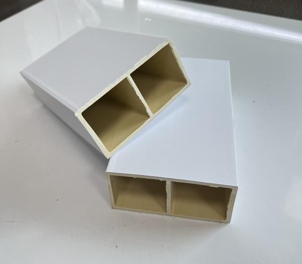 Colonne de tubes carrés creux en PVC d'intérieur respectueux de l'environnement, bois plastique, bois composite, tube WPC pour cloison