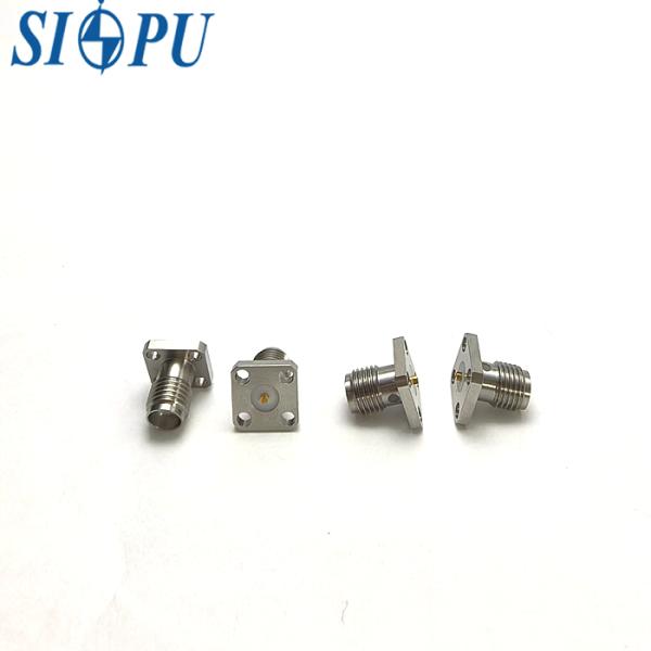 500 サイクル 耐久性 消化塗装 SMA RF コネクタ -65 ~ 125C 温度範囲 ≤0.05dB 挿入損失