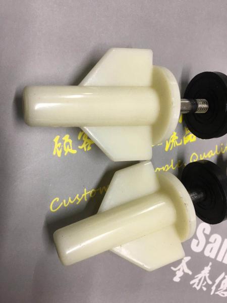 Professional Split Type Toilet Mounting Hardware , Anti Corrosion Toilet Cistern Bolts