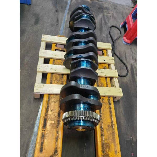 Forged Alloy Steel CAT C-18 Crankshaft Hardened Journal Anti-Fatigue For Heavy Mining Equipment
