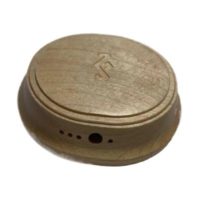 CNC fazendo à máquina de fatura feito sob encomenda personalizado peças de madeira que gravam a letra e o logotipo