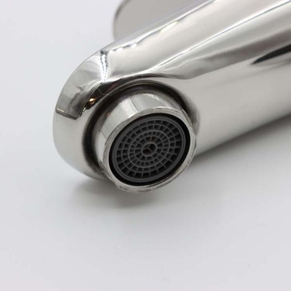 Convenient installation Single Handle Bathroom Faucet Deck Mounted