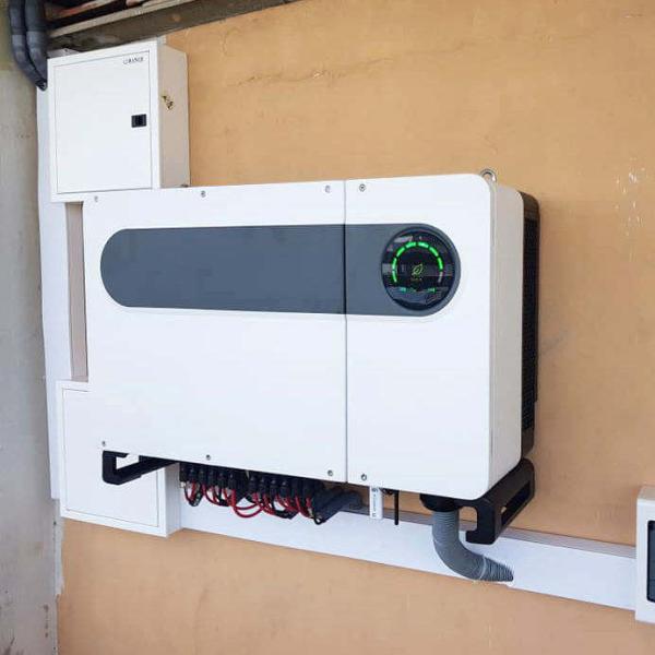 Off Grid Hybrid Solar Inverter 50kw 60kw 70kw 80kw Pure Sine Wave Inverter