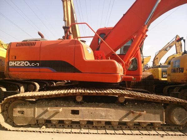 USED DOOSAN DH220LC-7 Excavator With Jack hammer