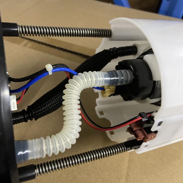 Conjunto de bomba de combustível Maxus V80 LDV em plástico e aço com OE C00139275