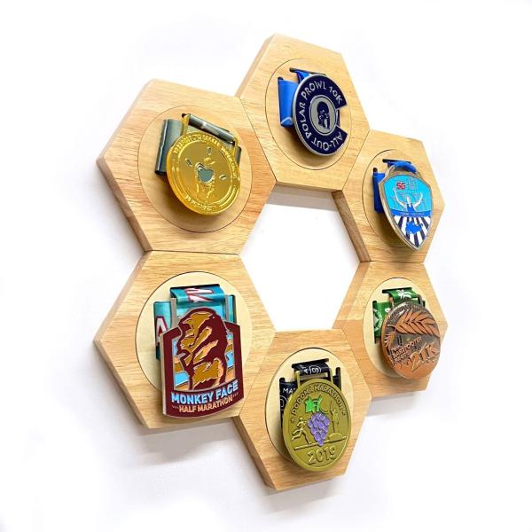 Estante de exhibición de trofeos de madera de madera hecha a mano Estante de exhibición de premios de madera Elegante Estante de madera para trofeos Medallas y logros Ideal para oficinas Casas y salas de trofeos