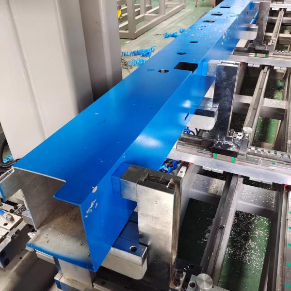 CNC 4 Axis Aluminium Profile Processing Center For Drilling  Milling And End Milling
