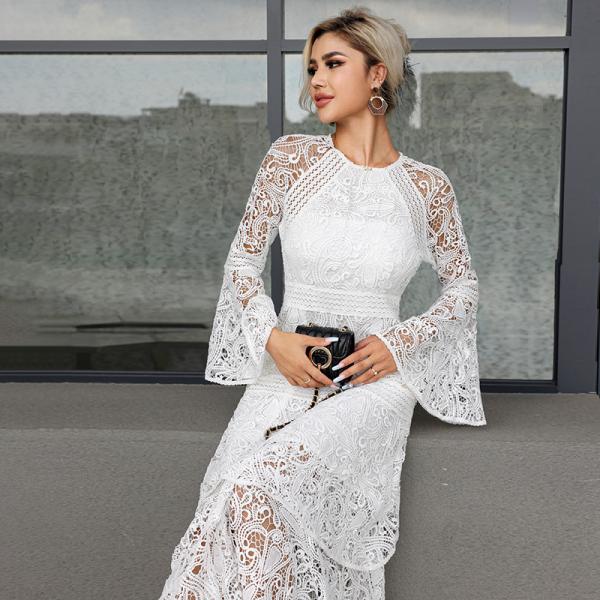 Рукав высокого воздушного шара платьев шнурка дам шеи длинный зашнуровывает платье с эластичными тумаками