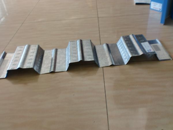 Pre - armação de aço fabricada do armazém com a casa do produto do poder das plataformas do piso de aço
