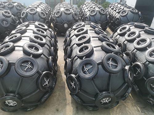 D3000×L6500 Integral Winding Inflatable Marine Fender 50KPa To 80KPa