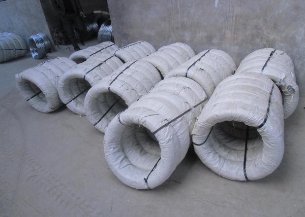 fio galvanizado do aço de alta elasticidade de 2.2mm, fio recozido do ferro do gancho de roupa