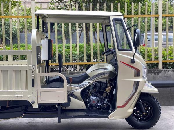 2021 Water Cooling Cargo Loader Tricycle 200cc Moto Cargo Tricycle with Stardand Size