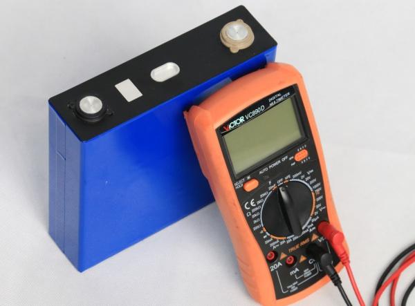 Stand Charging 40.4A Lifepo4 Prismatic Cells 202ah Lithium Ion Battery