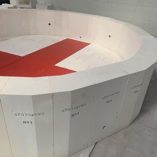 Огнеупорный материал AZS-33/AZS-36/AZS-41 Цирконовый кориндный кирпич для плавильного бассейна стекла