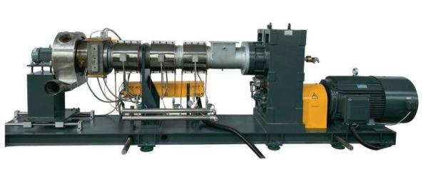 5T Weight Plastic Granulator Equipment 2500*1500*2000 Mm High Precision
