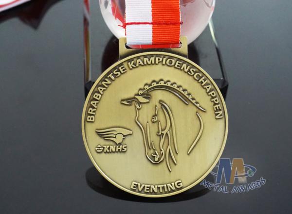 Horse Design Custom Medal Maker , Gold Award Medal For Races Environmental Friendly