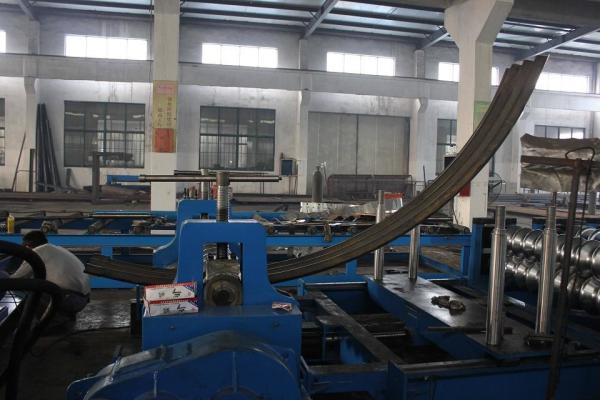 3,0 rolo do silo da espessura do aço que forma a máquina com 10T Decoiler hidráulico