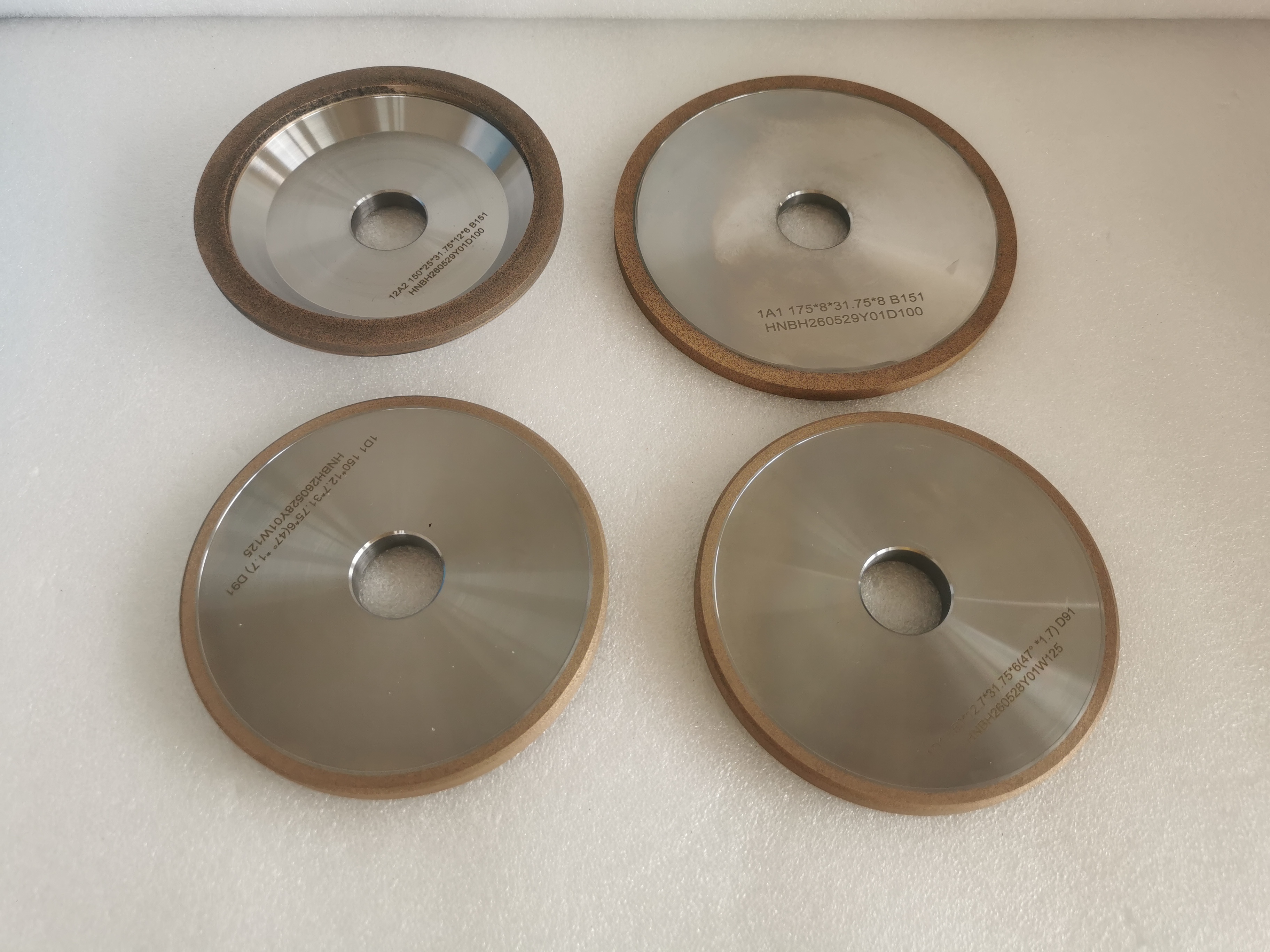 Metallic Bond 12A2 CBN Grinding Wheel as Dish/Cup Wheels for HSS Tool Sharpening