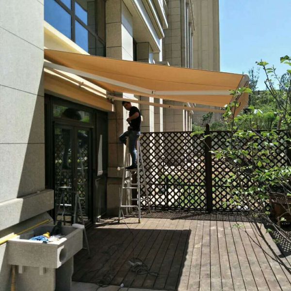 Heavy-duty outdoor retractable awning manual or motorized strong awning
