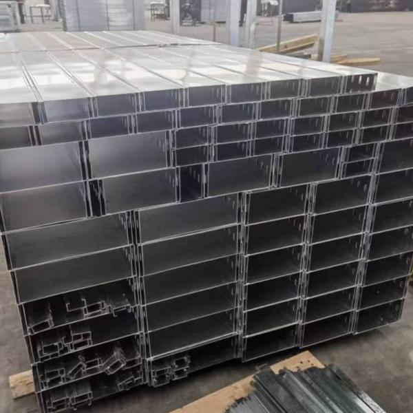 Indoor 100mm Width Solid Cable Tray Fire Resistance Weather Resistance