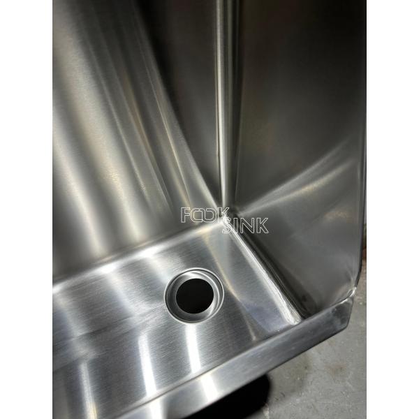 Urinario de fosa montado en la pared de acero inoxidable para fábrica para escuelas, instalaciones deportivas, baños públicos