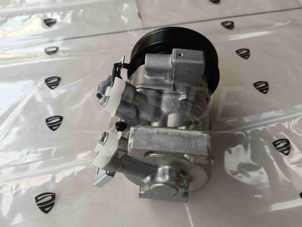 Auto AC Conditioning Compressor For  10SRE13 Toyota Hilux Revo Fortuner 883200K660 883200K590 883200K550