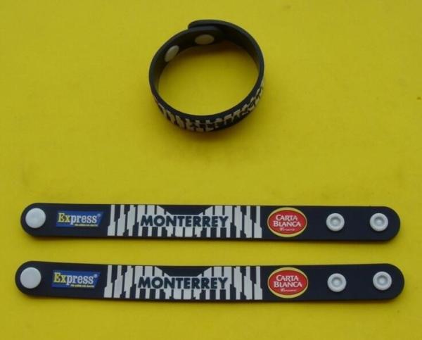 Personalized Soft PVC Rubber Wristband Sport Bracelet With Embossed Logo , Adjustable Size