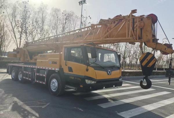 Chinese famous brand XCMG  25 Ton 50 Ton 70 Ton 100 ton mobile truck crane for sale