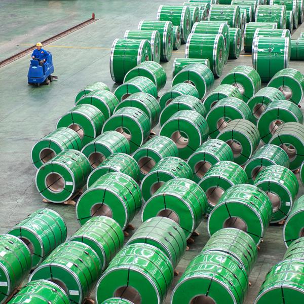 La couleur en acier enduite d'une première couche de peinture de bobine de PPGI a enduit 2mm pour la construction