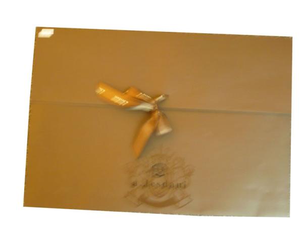 Recyle Paper bag logo foil stamp matt finish varnish ribbon colure for gift packing