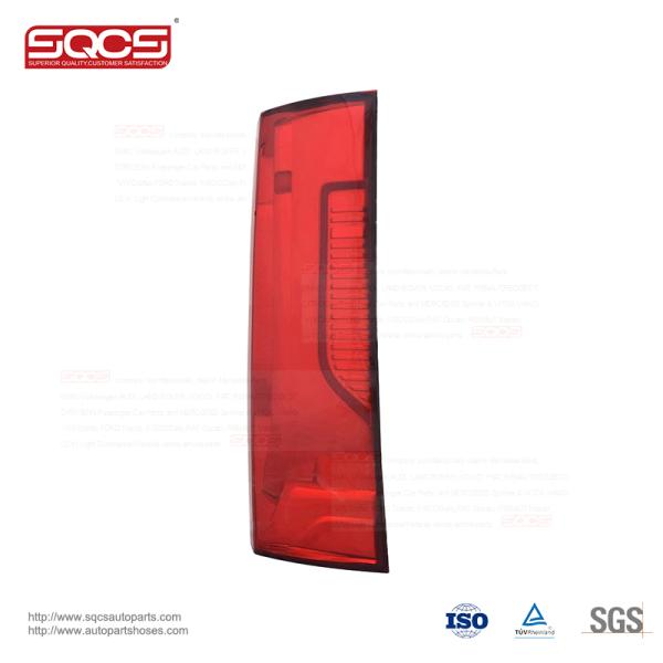 Améliorer Mercedes Sprinter avec une paire de feux de freinage à LED