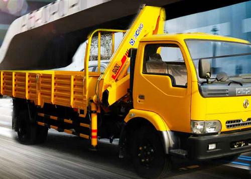 Mobile Knuckle Boom Truck Mounted Crane For lifting 4tons, moment 8.4T.M.
