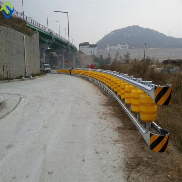 Roadway Traffic Safe Rolling Type Safety EVA Roller Barrier Roller Crash Barrier