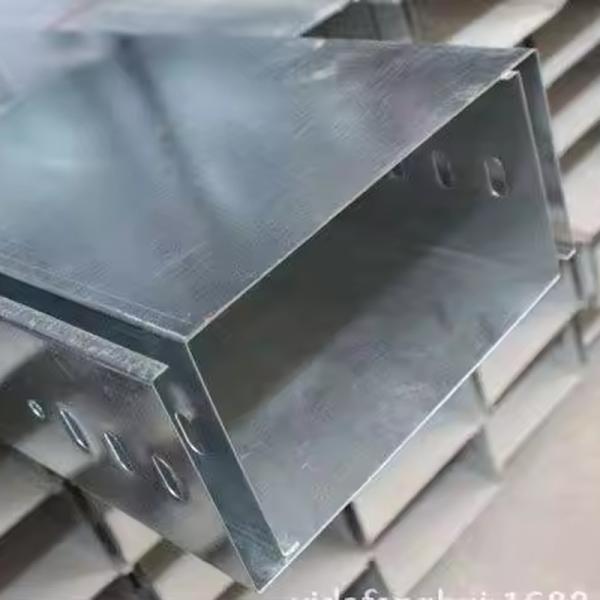 Corrosion Resistance Hot Dip Galvanized Cable Tray with Ventilation Groove and Covers