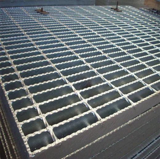 Grilles de structure en acier au carbone soudés à barres serrées