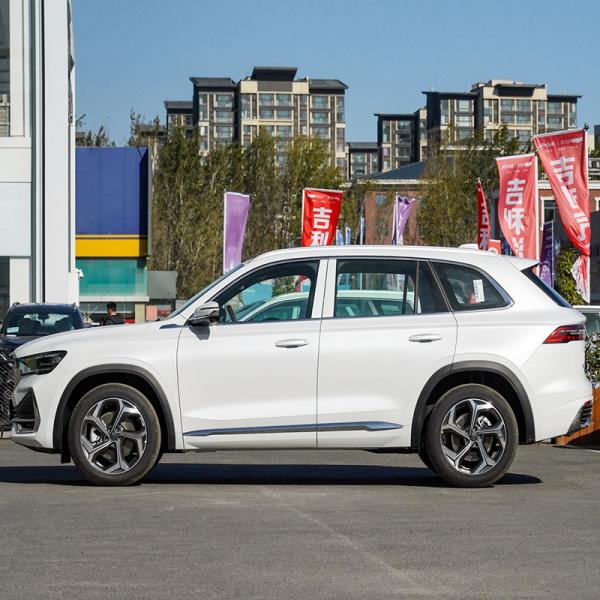 Black Geely Xingyue L Monjaro бензиновый автомобиль 2.0t 4WD Awd SUV с объемом двигателя ≤1000cc