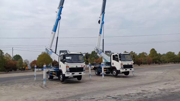 HOWO 22m Hydraulic Telescopic Boom Truck , Aerial Bucket Truck 150hp-250hp