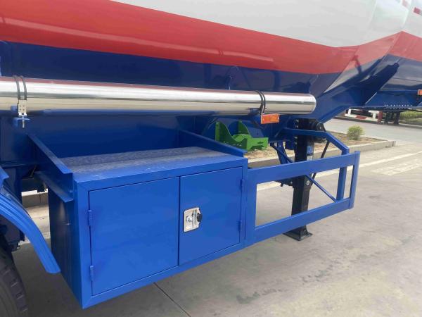 6000L Liquid Water Milk Diesel Gasoline Edible Oil Petroleum Liquid Products Oil Tank Semi-trailer