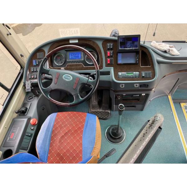 Настоящее новое прибытие использовало более высокие места автобуса 51 тренера KLQ6115 половина используемая двигателем дизеля автобуса Yuchai бежит хорошее