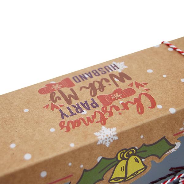 Подарочная коробка с рождественскими пончиками и печеньками с прозрачным окном