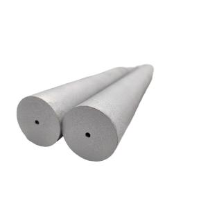 Центрально расположенный карбидный стержень с охлаждающим средством на водной основе для точной обработки