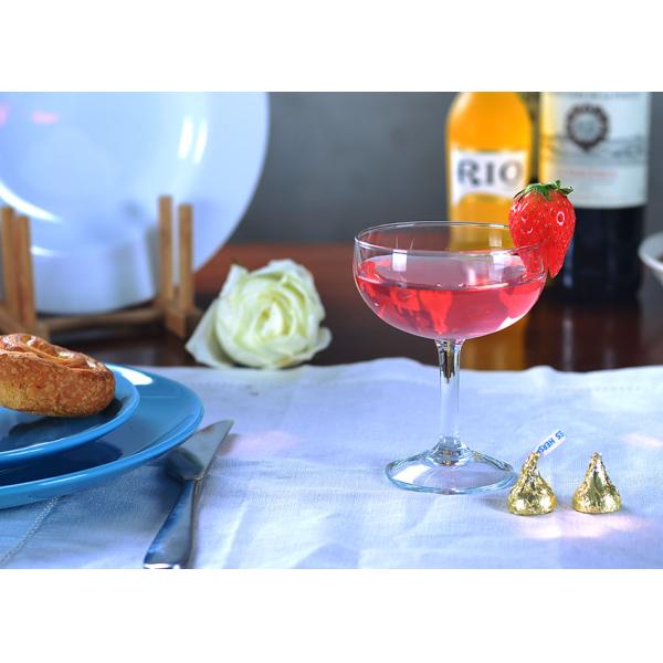 190ml 7oz Hand Blown Cocktail Glasses For Trendy Bars / Hotels / Lounges