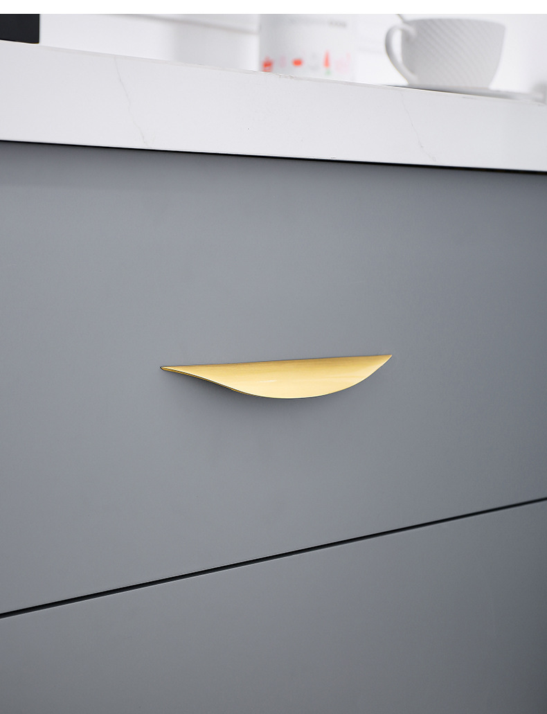 Modern Minimalist Solid Brass Invisible Handle Light Luxury Gold Drawer Pull Wardrobe Door Handle for Kitchen & Exterior Use