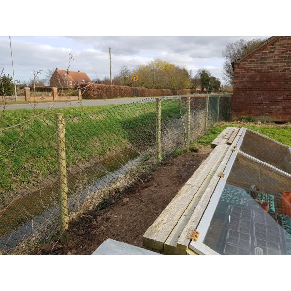 6ft Diamond Hole 1.5mm Steel Chain Link Fence Durable Knuckled Edges