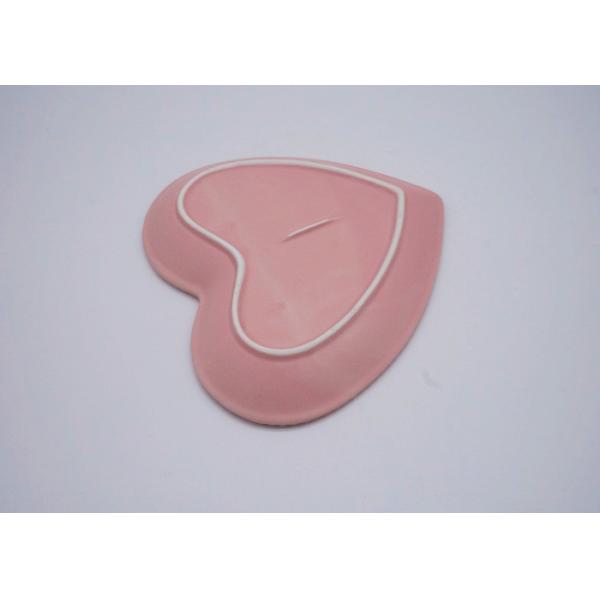 Matte Pink Stoneware Dishes Heart Shape With Embossed Bead On Rim Ceramic Strong Dolomite