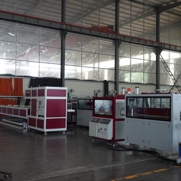 Fully Automatic PVC Water Supply Pipe Extrusion Line Plastic Drainage Pipe Manufacturing Machine