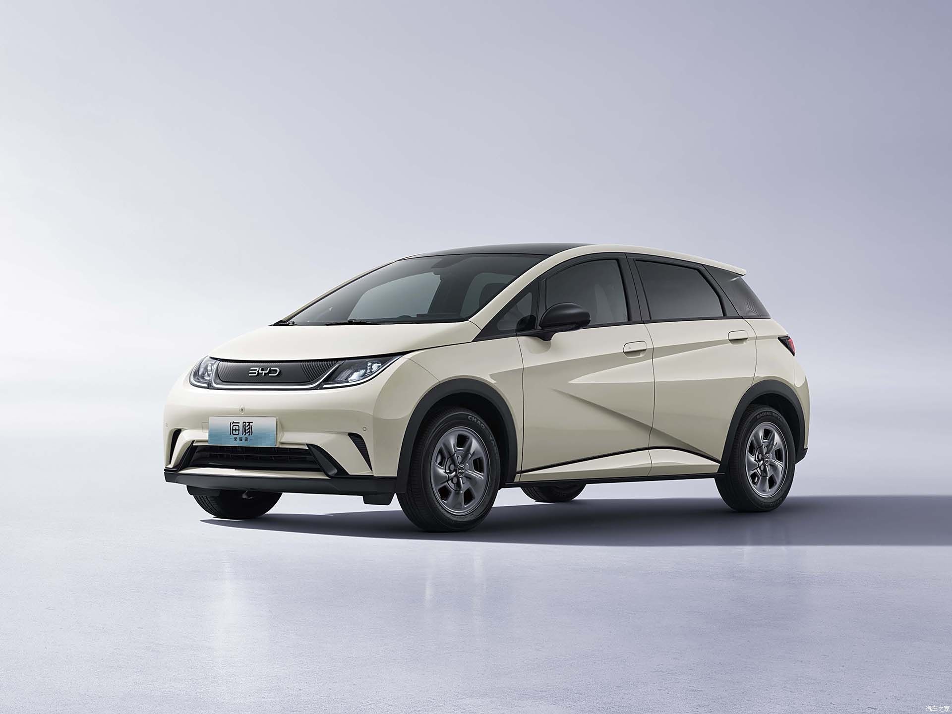 2025 BYD Dolphin, EV дальность увеличена до 520 км, конфигурация обновлена, цена неизменна