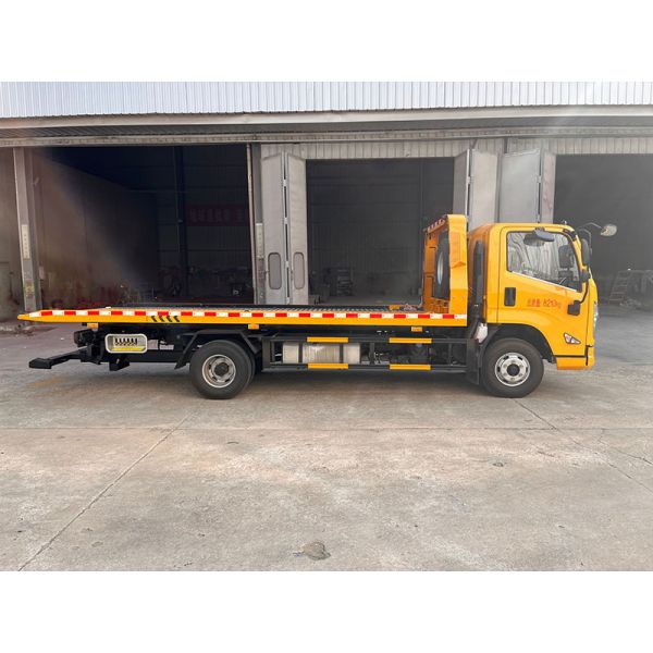 42 Automatic Flat-Bottomed Barrier Truck Rescue Vehicles Diesel Fuel Euro6 Barrier Cart