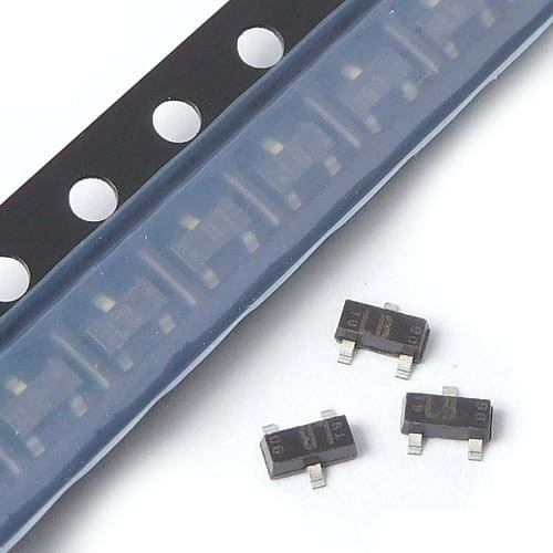 Транзисторы MOSFET держателя SOT-223 S525T RF S525T-GS08 VISHAY IC поверхностные