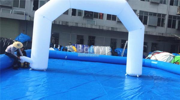 Poço inflável relativo à promoção exterior gigante branco do apoio de arco - terminado